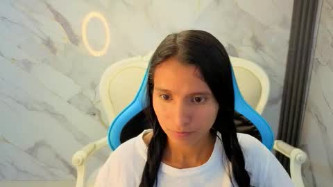 Snapshot of cataleya23_a chatting on 03-19-26, 03:27 cataleya23_a online show from 03-19-26, 03:27