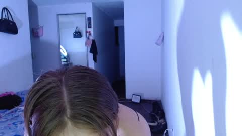 Snapshot of cataleya_cat3 chatting on 04-24-26, 05:32 Fabi online show from 04-24-26, 05:32
