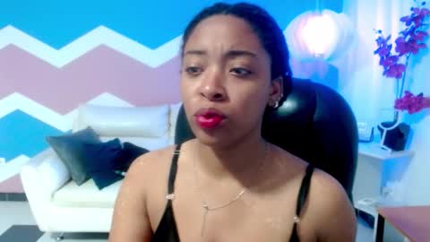 Snapshot of cataleya_eebony chatting on 11-30-25, 11:14 cataleya_eebony online show from 11-30-25, 11:14
