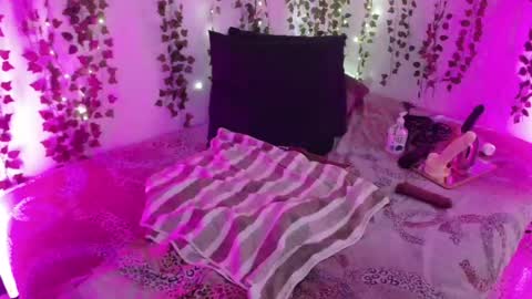 Snapshot of cataleyaloquita chatting on 06-17-26, 03:35 Cataleyaloquita online show from 06-17-26, 03:35