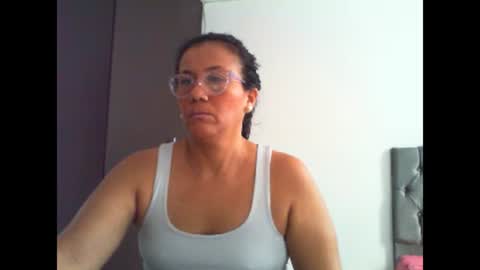 Snapshot of catalina2408 chatting on 01-16-25, 08:03 catalina2408 online show from 01-16-25, 08:03