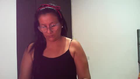 Snapshot of catalina2408 chatting on 02-19-25, 10:53 catalina2408 online show from 02-19-25, 10:53