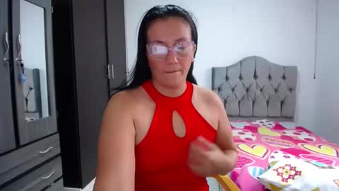 Snapshot of catalina2408 chatting on 03-12-25, 01:51 catalina2408 online show from 03-12-25, 01:51