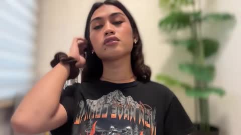 Snapshot of catalina2605 chatting on 11-25-25, 11:38 catalina2605 online show from 11-25-25, 11:38