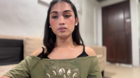 Snapshot of catalina2605 chatting on 11-27-25, 08:05 catalina2605 online show from 11-27-25, 08:05