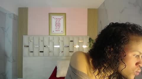 Catalina  online show from 04-07-26, 03:07