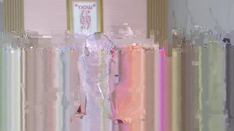 Catalina  online show from 04-16-26, 03:18