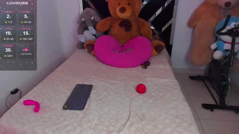 Catalina  online show from 02-07-25, 01:58