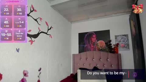 Snapshot of catalinahot2023 chatting on 12-05-24, 08:33 Catalina online show from 12-05-24, 08:33