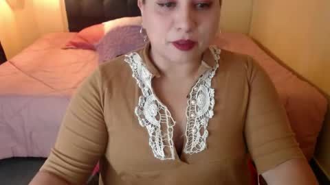 Snapshot of catalinajane1 chatting on 06-04-26, 07:42 catalinajane1 online show from 06-04-26, 07:42