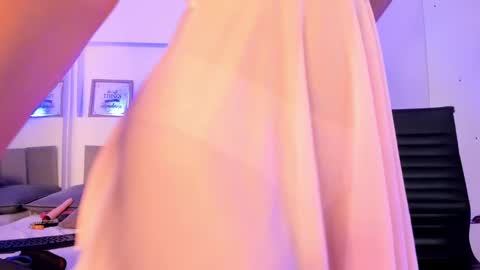 Catalina online show from 02-28-25, 05:48