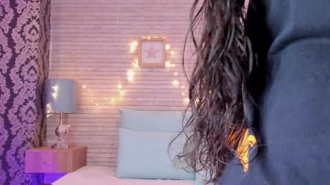 CatalinnaThompson online show from 12-29-24, 12:01