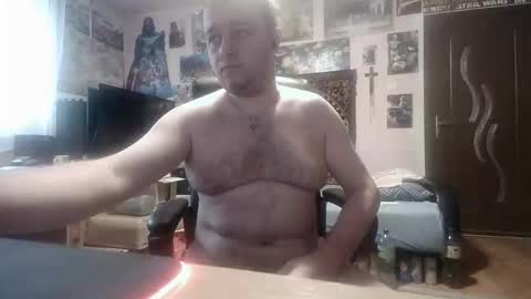 Snapshot of catap85 chatting on 09-14-25, 12:37 cata85 online show from 09-14-25, 12:37
