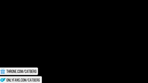 Snapshot of catberg chatting on 05-15-26, 02:46 Cat Berg online show from 05-15-26, 02:46