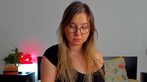 Snapshot of caterinnakat chatting on 02-03-25, 10:58 Kat online show from 02-03-25, 10:58