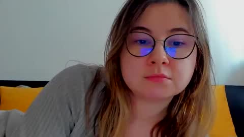 Snapshot of caterinnakat chatting on 02-19-25, 02:12 Kat online show from 02-19-25, 02:12