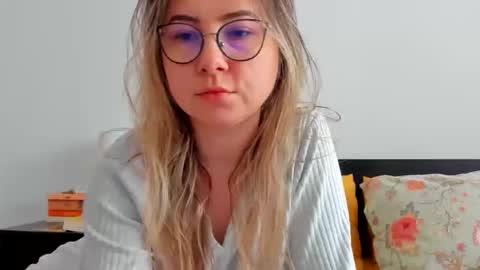 Snapshot of caterinnakat chatting on 03-21-26, 10:09 Kat online show from 03-21-26, 10:09