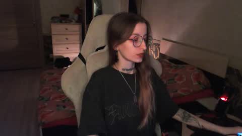 Snapshot of cath_dysphoria_ chatting on 02-10-26, 06:56 CATH online show from 02-10-26, 06:56