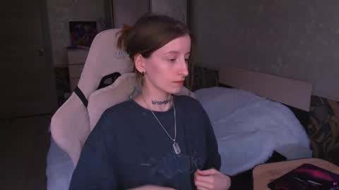 Snapshot of cath_dysphoria_ chatting on 07-05-26, 01:18 CATH online show from 07-05-26, 01:18