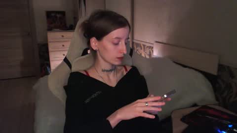 Snapshot of cath_dysphoria_ chatting on 07-11-26, 07:27 CATH online show from 07-11-26, 07:27