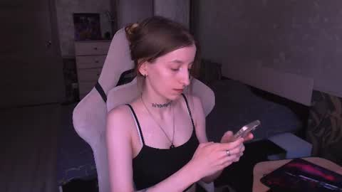 Snapshot of cath_dysphoria_ chatting on 07-19-26, 12:09 CATH online show from 07-19-26, 12:09