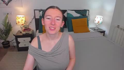 Catrin online show from 12-17-24, 02:23