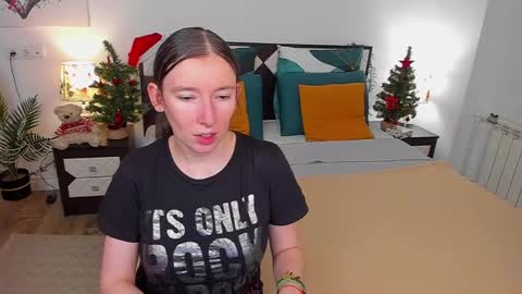 Catrin online show from 02-04-25, 01:23