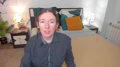 Catrin online show from 09-23-25, 01:08