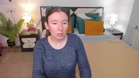 Catrin online show from 10-20-25, 07:42