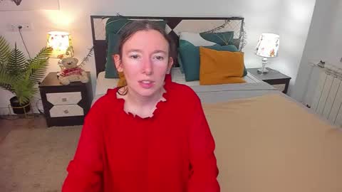 Catrin online show from 10-22-25, 07:52