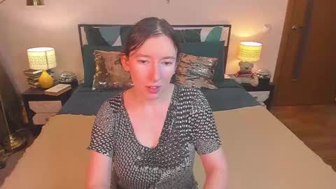 Catrin online show from 12-18-25, 07:58