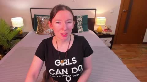 Catrin online show from 05-14-26, 05:25