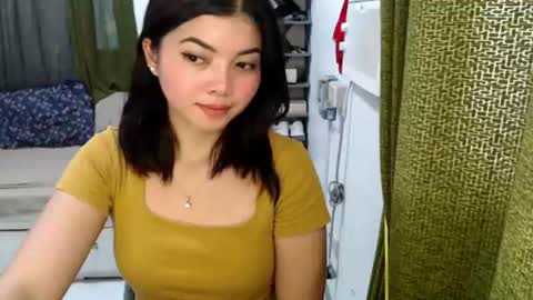 Snapshot of cathy_lyn chatting on 06-29-26, 06:19 cathy_lyn online show from 06-29-26, 06:19