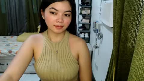 Snapshot of cathy_lyn chatting on 07-14-26, 10:59 cathy_lyn online show from 07-14-26, 10:59