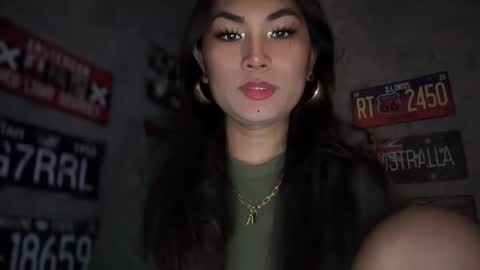 Snapshot of cathy_sanches chatting on 12-28-24, 05:02 cathy online show from 12-28-24, 05:02