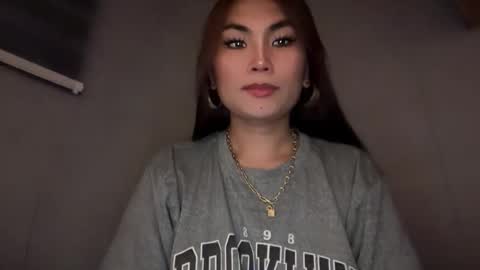 Snapshot of cathy_sanches chatting on 11-19-25, 03:28 cathy online show from 11-19-25, 03:28