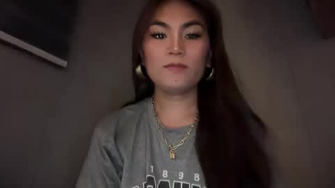 Snapshot of cathy_sanches chatting on 12-05-25, 06:00 cathy online show from 12-05-25, 06:00