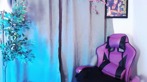 Cati help me reach my goal of 100 thumbs up again 3 online show from 04-14-26, 02:12