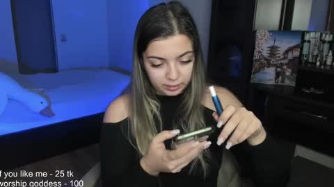 Snapshot of catrinaeuphorina chatting on 12-27-24, 08:07 Catrina or just Cat online show from 12-27-24, 08:07