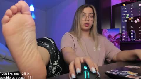 Snapshot of catrinaeuphorina chatting on 02-02-25, 08:51 Catrina or just Cat online show from 02-02-25, 08:51