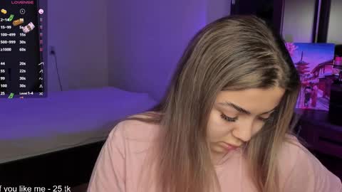 Snapshot of catrinaeuphorina chatting on 03-09-25, 06:43 Catrina or just Cat online show from 03-09-25, 06:43