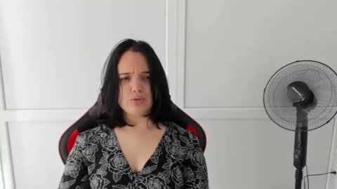 Snapshot of catrine_cute chatting on 06-07-26, 06:39 Catrine online show from 06-07-26, 06:39