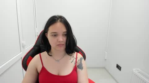 Snapshot of catrine_cute chatting on 06-19-26, 06:51 Catrine online show from 06-19-26, 06:51