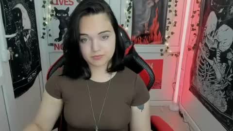 Snapshot of catrine_cute chatting on 07-06-26, 09:50 Catrine online show from 07-06-26, 09:50
