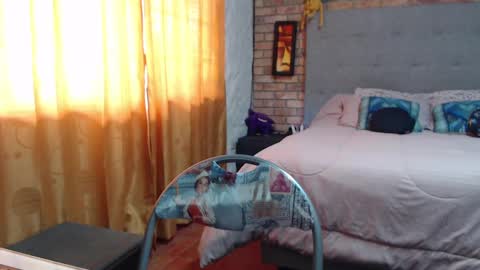 Snapshot of catsexirine chatting on 12-26-24, 04:47 katherine online show from 12-26-24, 04:47