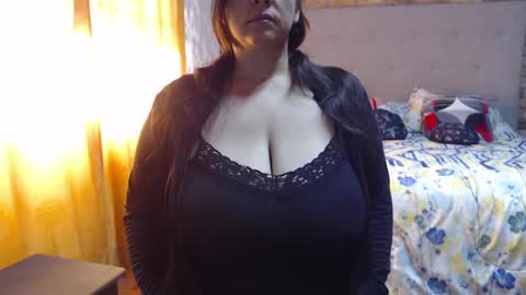 Snapshot of catsexirine chatting on 01-21-25, 01:32 katherine online show from 01-21-25, 01:32