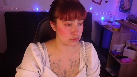 Snapshot of catsito chatting on 05-05-26, 03:25 im MIA -Independent Model MY OF is catsito3 online show from 05-05-26, 03:25
