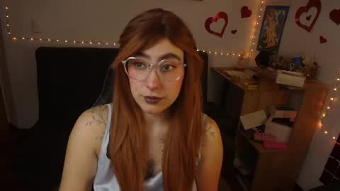 Snapshot of catsito chatting on 05-19-26, 04:52 im MIA -Independent Model MY OF is catsito3 online show from 05-19-26, 04:52