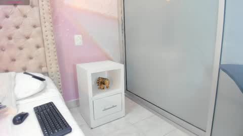 Snapshot of cattalina_storm chatting on 01-13-25, 09:19 cattalina_storm online show from 01-13-25, 09:19