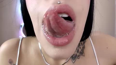 Cattleya online show from 11-08-25, 03:39